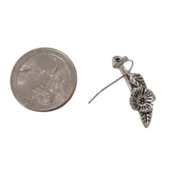 Elegant Silver and Gold Floral Earrings - Picture 3 of 3